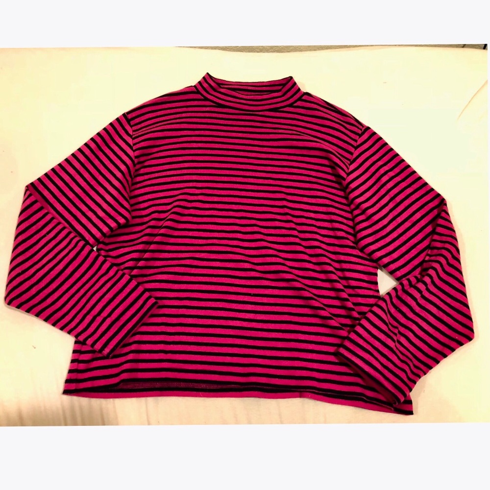 Pink striped turtle neck T-shirt